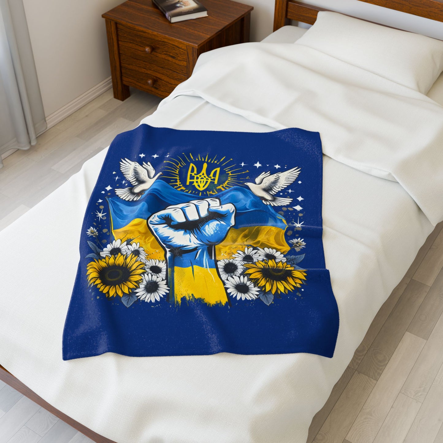 Ukrainian Pride Velveteen Plush Blanket, Cozy Throw for Home Decor, Gift for Independence Day, Comfort in Any Season, Soft Blanket, [...]